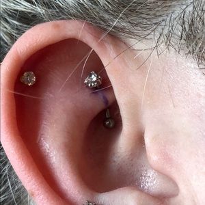 BVLA Trillion End in White Gold